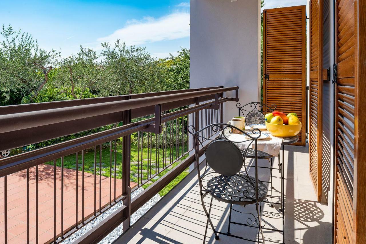 Casa Claire Apartment Bardolino Exterior photo